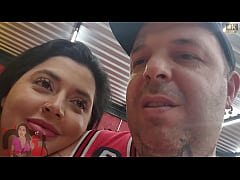 Play MP4 - No pelo e na frente do marido corno&excl;&excl; Casal sai para comer pastel&comma; chegando l&aacute;&period;&comma; esposa fica com tes&atilde;o e escolhe o macho para encher ela de leite&period;