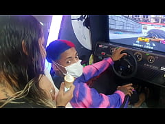 Play MP4 - Procurando homens no shopping emcontrei garoto dotado fodi no banheiro