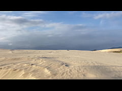 Play MP4 - Um dia a casa cai fomos flagrados transando em uma estrada deserta