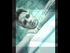 Play MP4 - Jolene&rsquo;s Bath Is Her Second Home