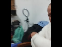 Play MP4 - marid&atilde;o saindo do Banho s&oacute; de toalha