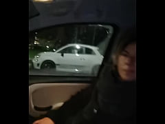 Play MP4 - Appuntamento per strada con la mia amante mi fa un pompino in macchina