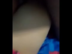 Play MP4 - Mi esposa me manda video de como su amante le hace un anal&comma; gime como nunca