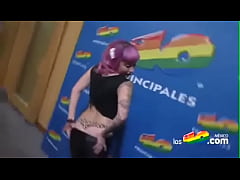 Play MP4 - Reto Tanga ense&ntilde;ando tanga con Andy Vel&aacute;zquez - 480P