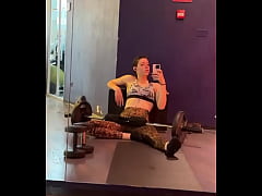 Play MP4 - - &num;56