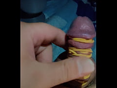 Play MP4 - Ifoslave playing with rubber bands