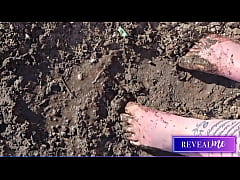 Play MP4 - RevealMe &vert;&vert;FOOT FETISH FANTASY&colon; SEXY SOLES & TOE-SUCKING DELIGHT