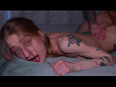 Play MP4 - HER EYES ROLL UP