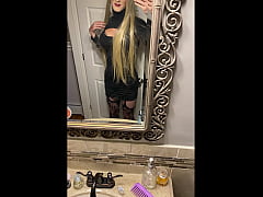 Play MP4 - Crossdressing into Blonde Hot Woman