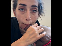 Play MP4 - MILF sucks on huge BBC