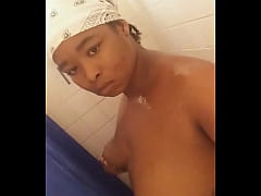 Play MP4 - Shower time 8&sol;13