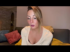 Play MP4 - Bonjour d&eacute;couvre le 2&eacute;me cadeau de mon calendrier de l&rsquo;avent coquin &excl; Pour &period;&period;&period;