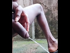 Play MP4 - Straight guy peeing Compilation Peeing outdoor