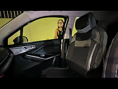 Play MP4 - Tengo sexo en el auto del mejor amigo de mi novio&comma; me folla duro en la calle&period;