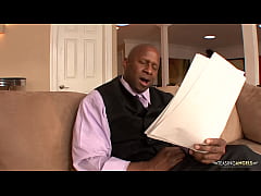 Play MP4 - This blonde babe will do anything to keep her good name