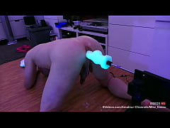 Play MP4 - Anal riding the glowing alien dildo