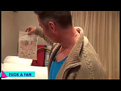 Play MP4 - Scarlett March&comma; Chantelle White & Carla Get Stuffed In Raw Gangbang&excl;