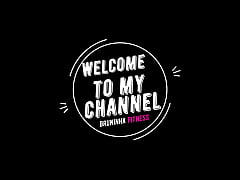 Play MP4 - Safada toda abertinha pro namorado chupar a buceta