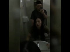 Play MP4 - 今天去哪都在說新年快樂好啦我是很快樂