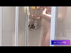 Play MP4 - RevealMe &vert;&vert; HOT ITALIAN MILF SHOWER AND BATH COMPILATION&colon; SENSUAL TITS AND PUSSY PLAY