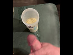 Play MP4 - Big Dicked White Bodybuilder Cums Into His Own Protein Shake