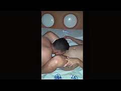 Play MP4 - O CORNO DO MEU MARIDO DEIXOU DOIS AMIGOS ME FODEREM SEM D&Oacute;