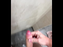 Play MP4 - Handjobs in the shower and cums