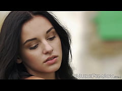 Play MP4 - Erotic slow motion of teenage model at a photo session