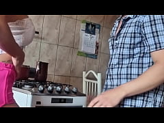 Play MP4 - Nerd chupa pau do patr&atilde;o