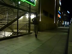 Play MP4 - tranny public