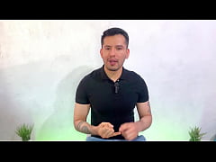 Play MP4 - Joven twink dotado penetra a pelo por primera vez al amigo militar musculoso de su pap&aacute;&excl; relato sexual