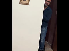 Play MP4 - Marido corno vendo a mulher foder com o estilista safado