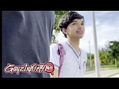 Play MP4 - De rolezinho na pra&ccedil;a recebi um convite