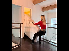 Play MP4 - Hello la Team &excl; En week-end chez une amie loin de chez moi&comma; j'ai lou&eacute; un appart&period;&period;&period;