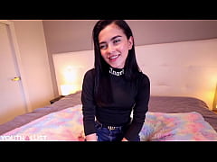 Play MP4 - Primer video sexual de hermosa colombiana de 18 a&ntilde;os &commat;barbee2