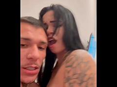 Play MP4 - Come&ccedil;ou a me provocar na balada e levei ele pro hotel