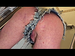 Play MP4 - Desperate Pee in my Jeans Shorts next He Pee on My Ass