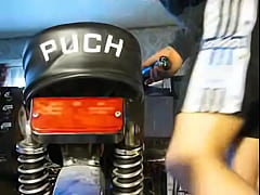 Play MP4 - Massaging the prostate