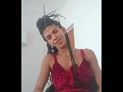 Play MP4 - Daniela fazendo camera em casa