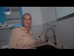 Play MP4 - Je baise mes 2 colocatrices pendant les travaux &excl;