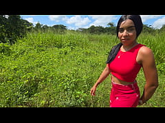 Play MP4 - La hijastra de mi patr&oacute;n quiere que le haga el favor de cogerla