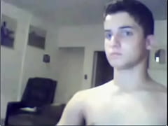 Play MP4 - novinho gostoso na webcam