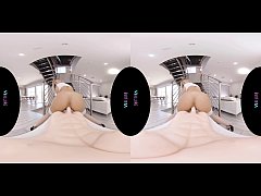 Play MP4 - VRALLURE I Wore This Costume Just For You&excl; &lpar;Kayley Gunner&rpar;