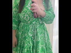 Play MP4 - squirting my favorite perfume