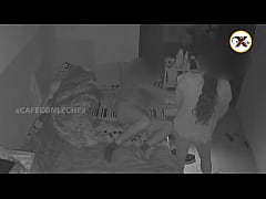 Play MP4 - MI MADRASTRA se mete a mi habitaci&oacute;n mientras me masturbo y se mete mi verga en su culo pero la c&aacute;mara de seguridad nos graba