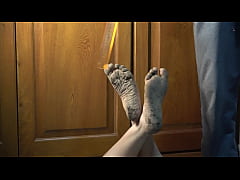 Play MP4 - For foot fetish lovers&comma; feet dirty with dirt&period; Bugs Bunny pose&period; hits with a rule in a sole of foot