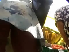 Play MP4 - Un culito rico