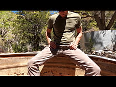 Play MP4 - Pissing my hiking pants 8 times