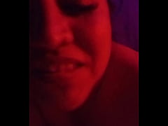 Play MP4 - Hot wife cogida por single durante video llamada con cornudo y fans