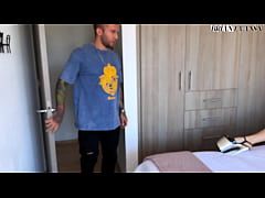 Play MP4 - Busty Mexican Milf Angela Spades masturbates with her favorite toy to be penetrated by Brian Evansx